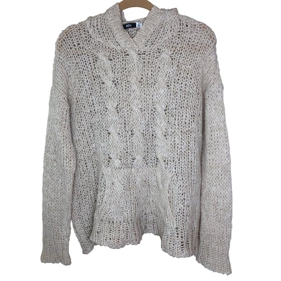 BDG Woman Crochet Sweater Hoodie Sz Medium Pullover Beachy Cozy Kangaroo Pocket - Picture 1 of 11